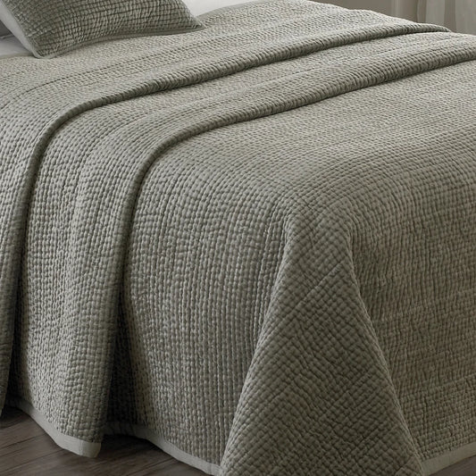 BROOKLANDS LARGE BEDSPREAD – SILVER | Paoletti