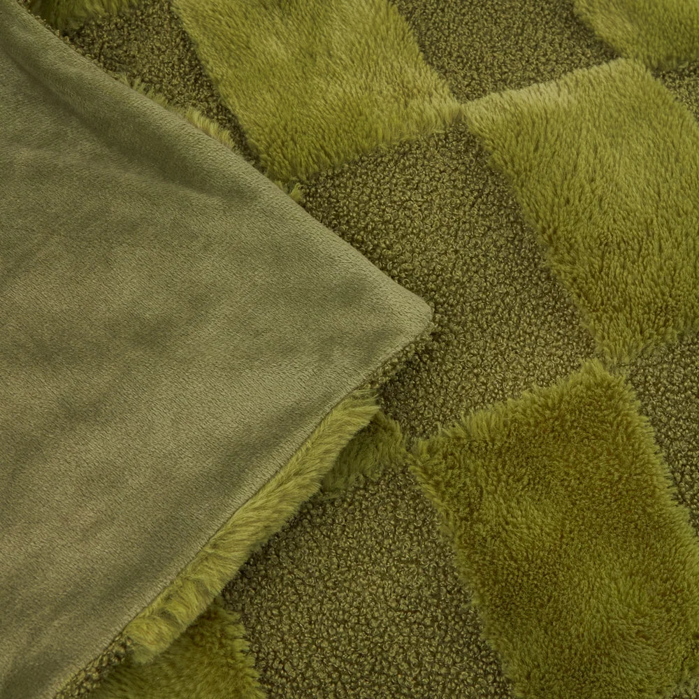 FUR BOUCLÉ CHECK THROW | Furn