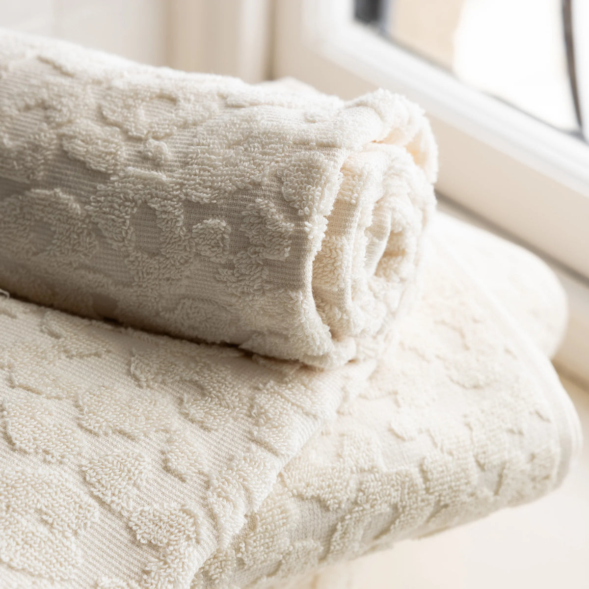 LEOPARD JACQUARD 100% COTTON TOWEL COLLECTION | Rockett St George