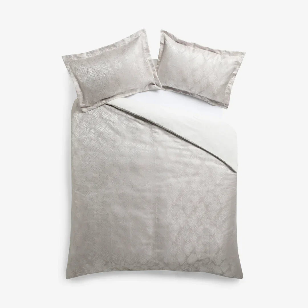 Clarke & Clarke Duvet Cover set FOLIUS JACQUARD DUVET COVER SET by Clarke & Clarke
