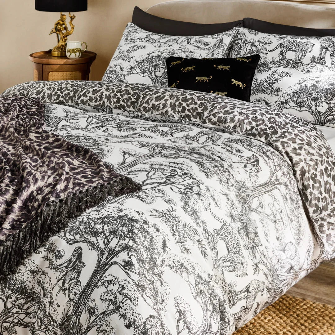 Clarke & Clarke Duvet Cover set KISUMU REVERSIBLE 100% COTTON DUVET COVER SET by Clarke & Clarke