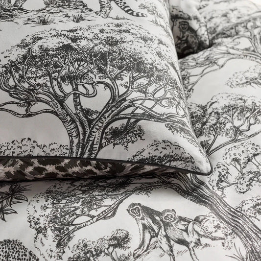 Clarke & Clarke Duvet Cover set KISUMU REVERSIBLE 100% COTTON DUVET COVER SET by Clarke & Clarke