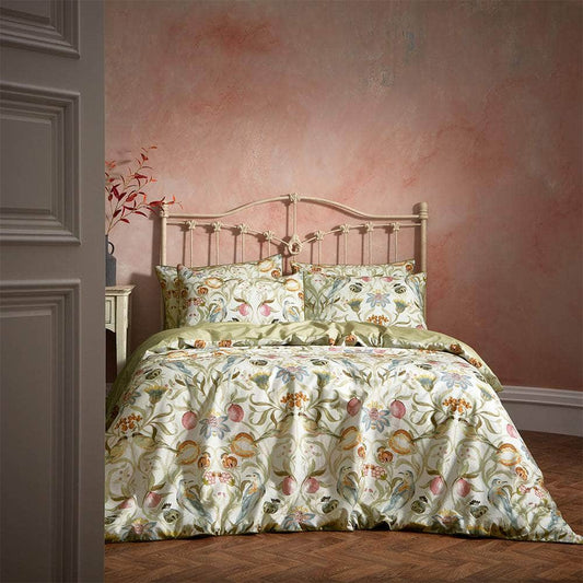 Edinburgh Weavers (Riva Home) Bedspread Double / Stone EW by Edinburgh Weavers – Songbird Traditional Floral Printed Duvet Cover Set (Stone or Navy)