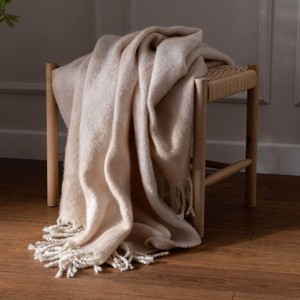 Hoem (Riva Home) Throw Marshmallow META THROW Olive | Natural | Marshmallow | Dusk by HÖEM