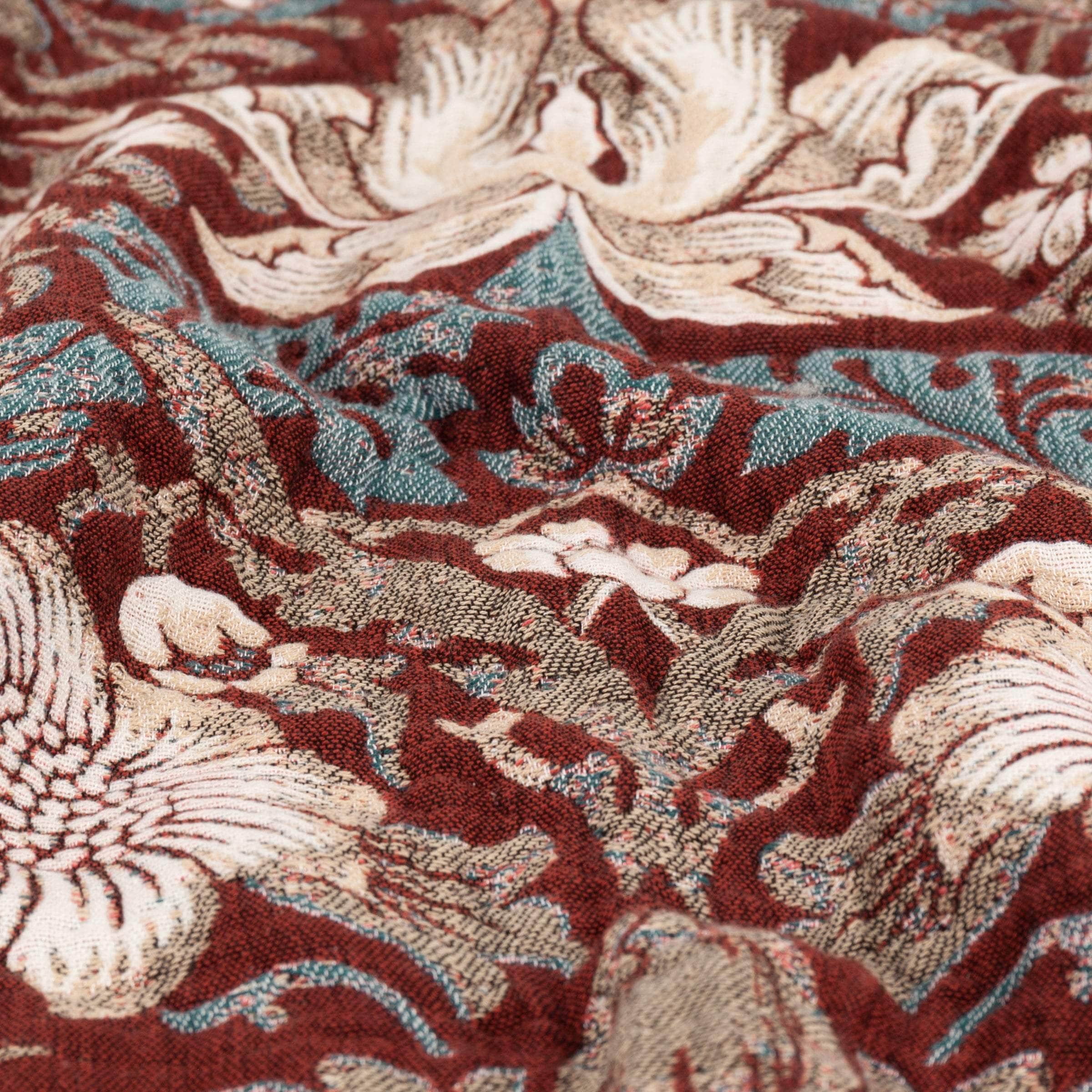Morris & Co (Riva Home) Morris & Co Throw Morris & Co Strawberry Thief Jacquard Throw Berry