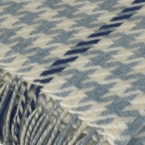 Remony Lambswool Throw Corroglen Opal Carroglen Marino Lambswool Throws 140x180cm - 3 colours to choose from.