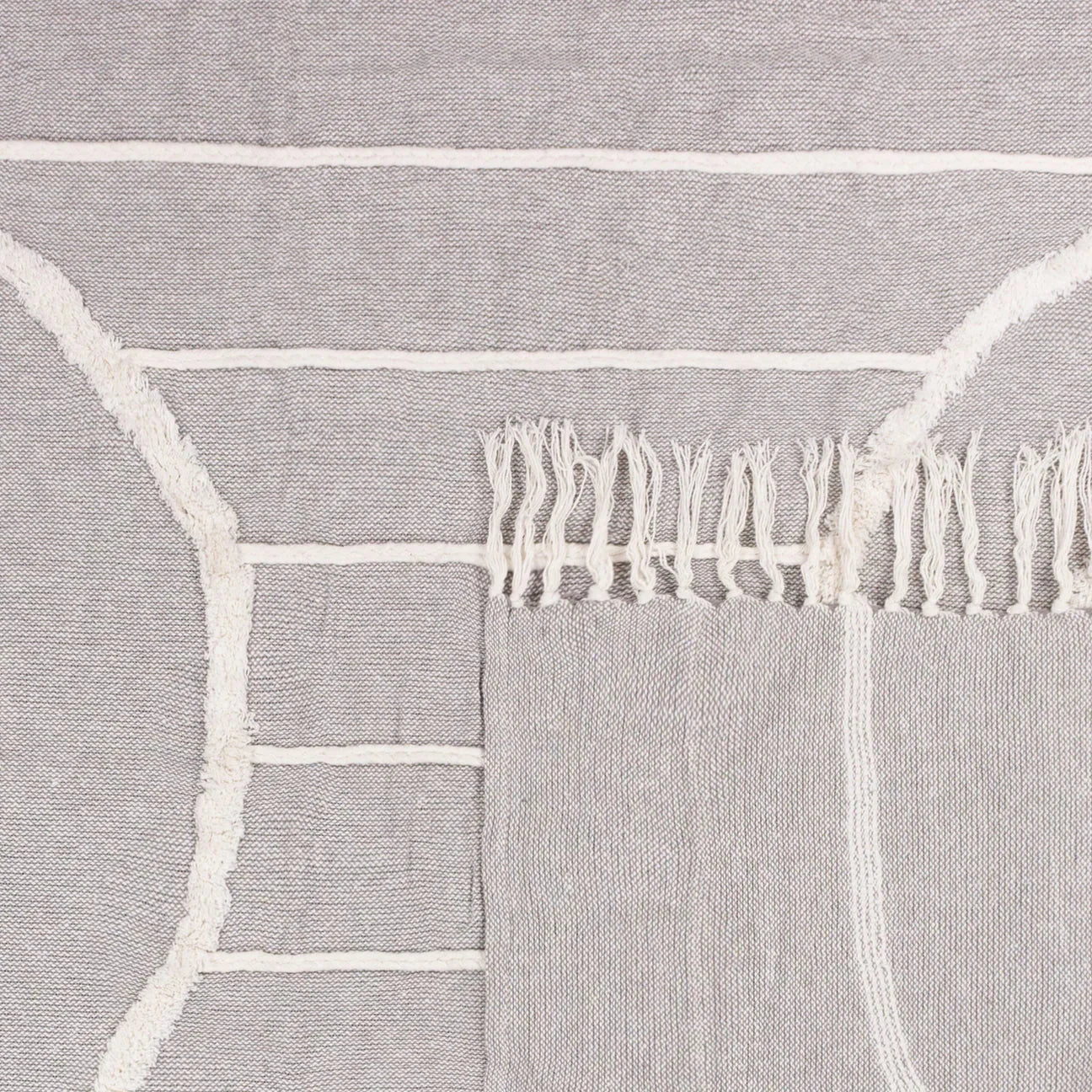 Riva home Throw 🌈 Tufted Rainbow Throw – Grey by Riva Home