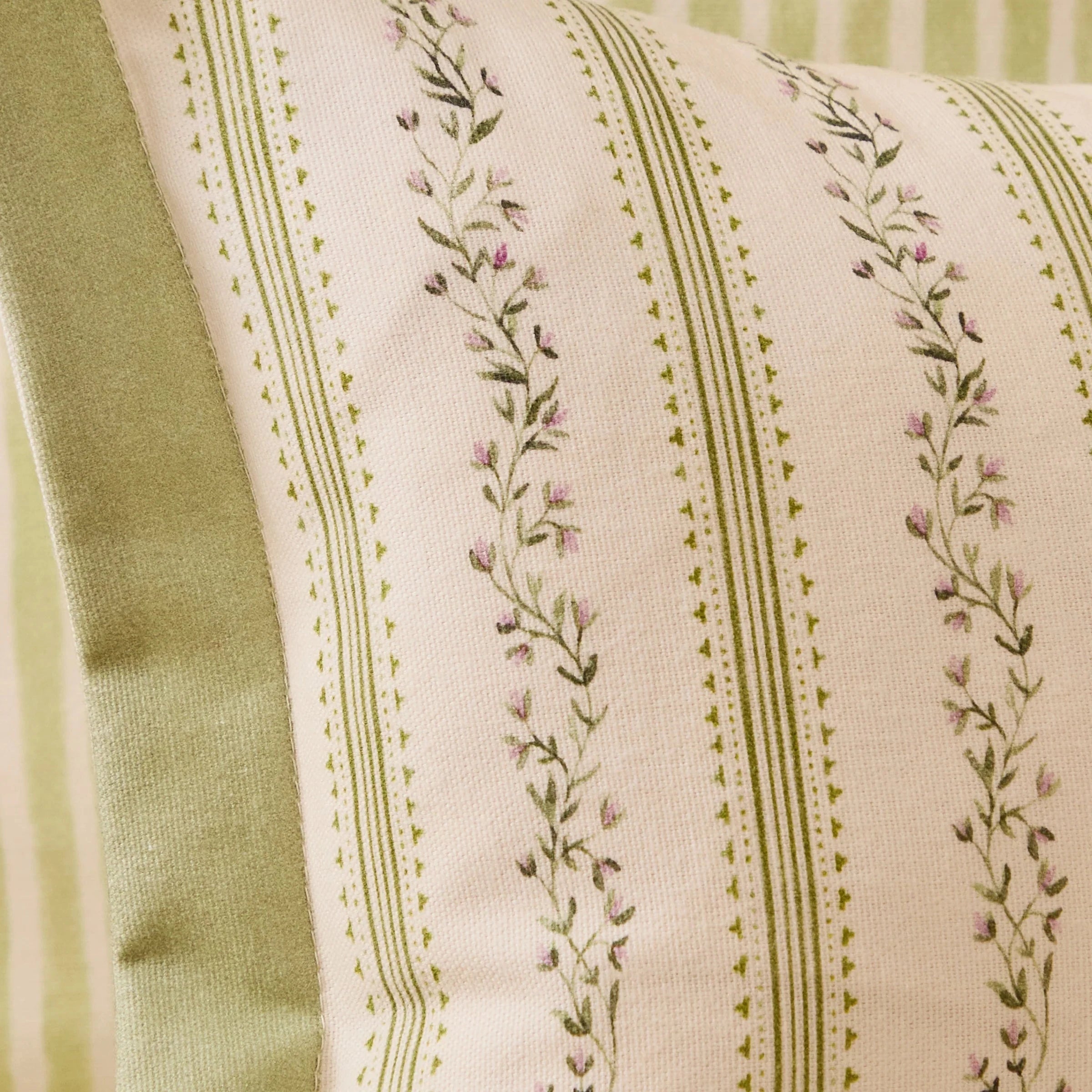 Voyage Maison (Riva Home) Voyage Maison Cushion Voyage Maison Primavera Printed Cushion Clover