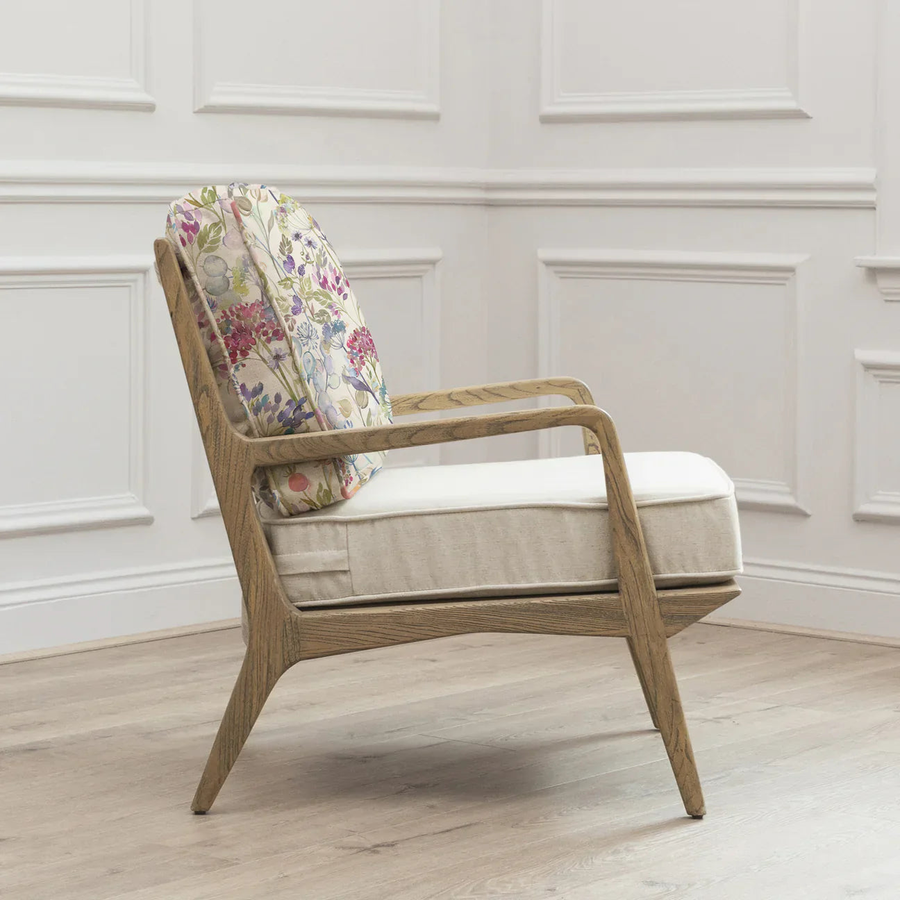 Voyage Maison (Riva Home) Voyage Maison Furniture Idris Chair — Country Hedgerow Lotus by Voyage Maison