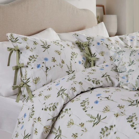 Wylder (Riva Home) Duvet Cover set Wylder Meadow 100% Cotton Floral Duvet Cover Set White/Cornflower