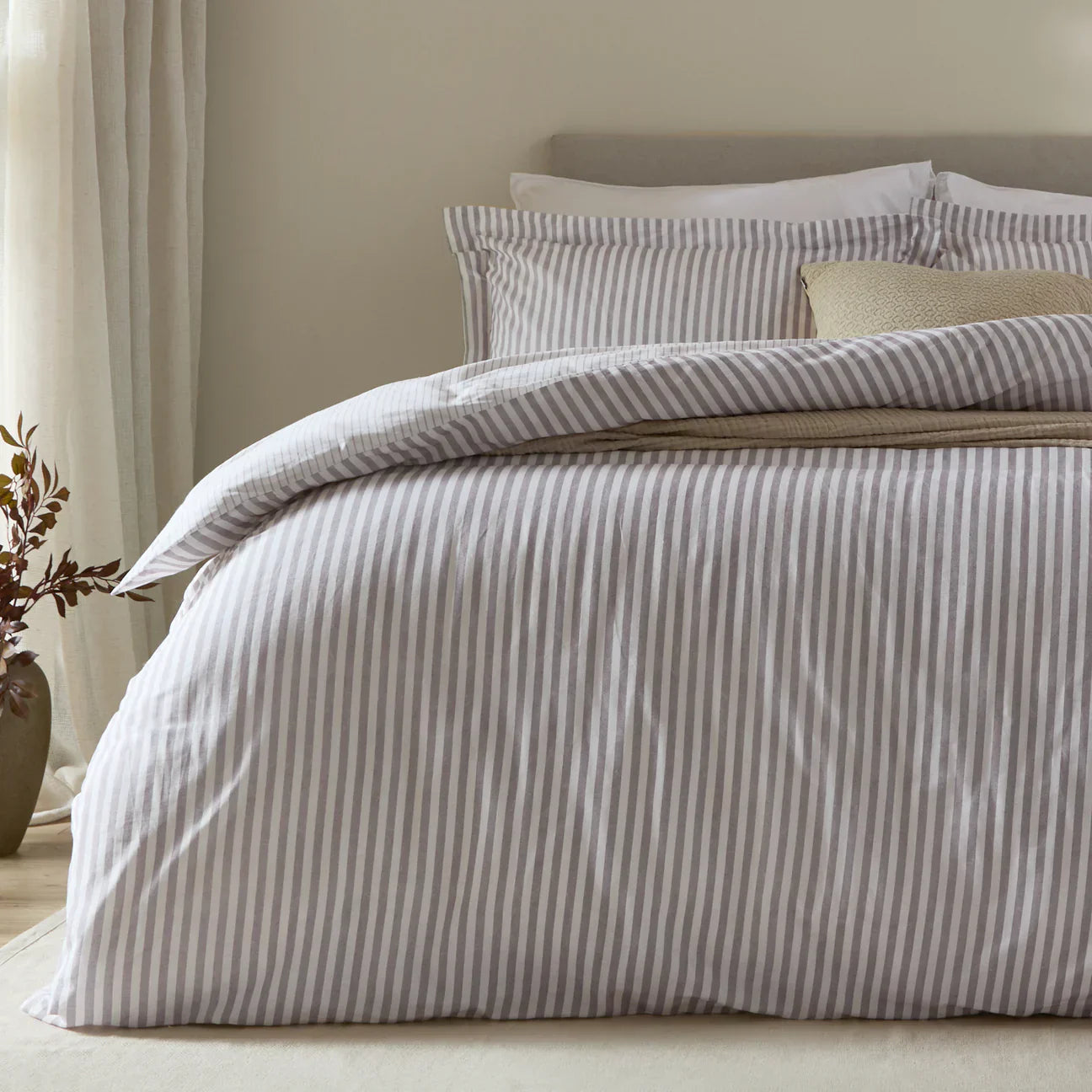 Yard (Riva Home) Duvet Cover set Hebden Stripe 100% Cotton Duvet Cover Set Mauve by Yard