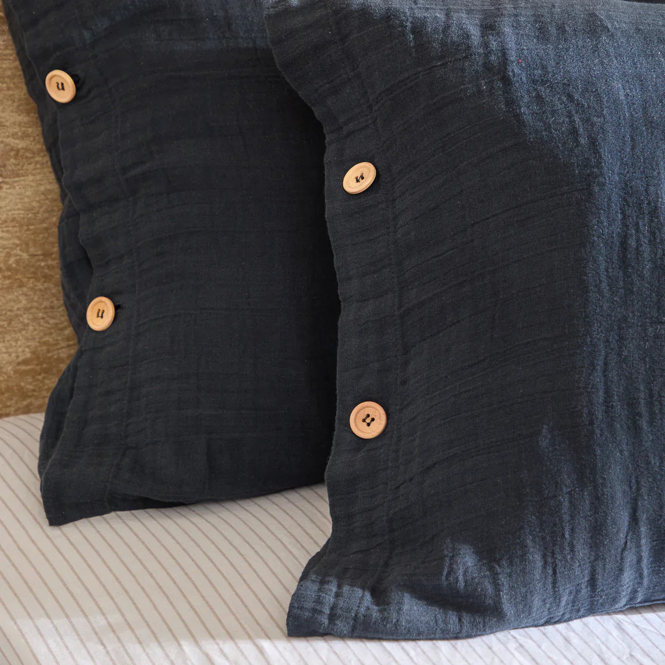 Yard (Riva Home) Duvet Cover set Lark Muslin 100% Cotton Duvet Cover Set Mineral Navy by Yard