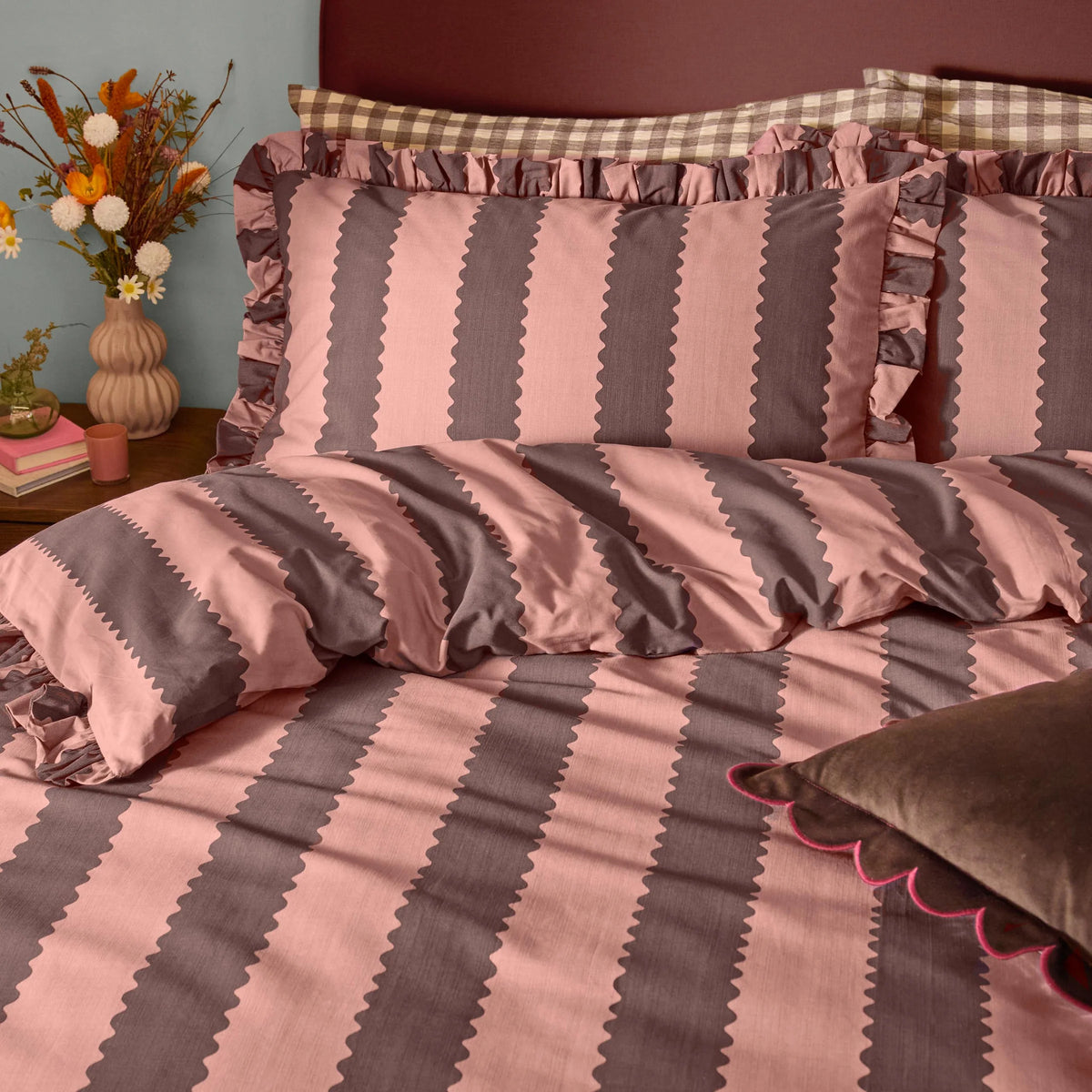 BIRDIE STRIPE RUFFLE DUVET COVER SET  | Wylder