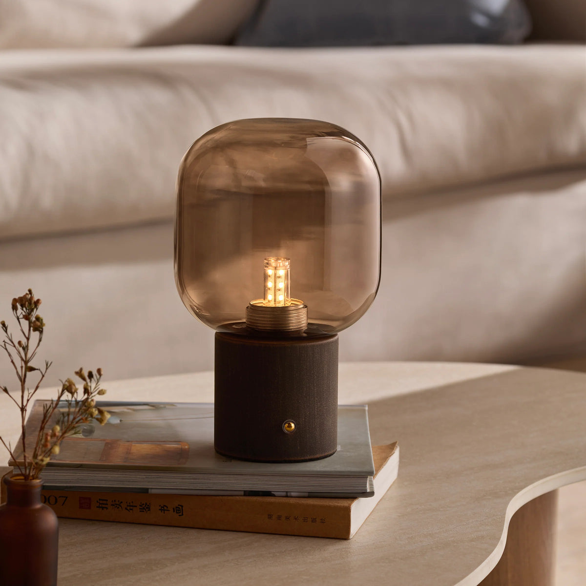 ELGIN TABLE LAMP (WIRED or RECHARGEABLE OPTIONS) – AMBER / AGED BRASS OR SMOKED GLASS / ESPRESSO BROWN | Yard
