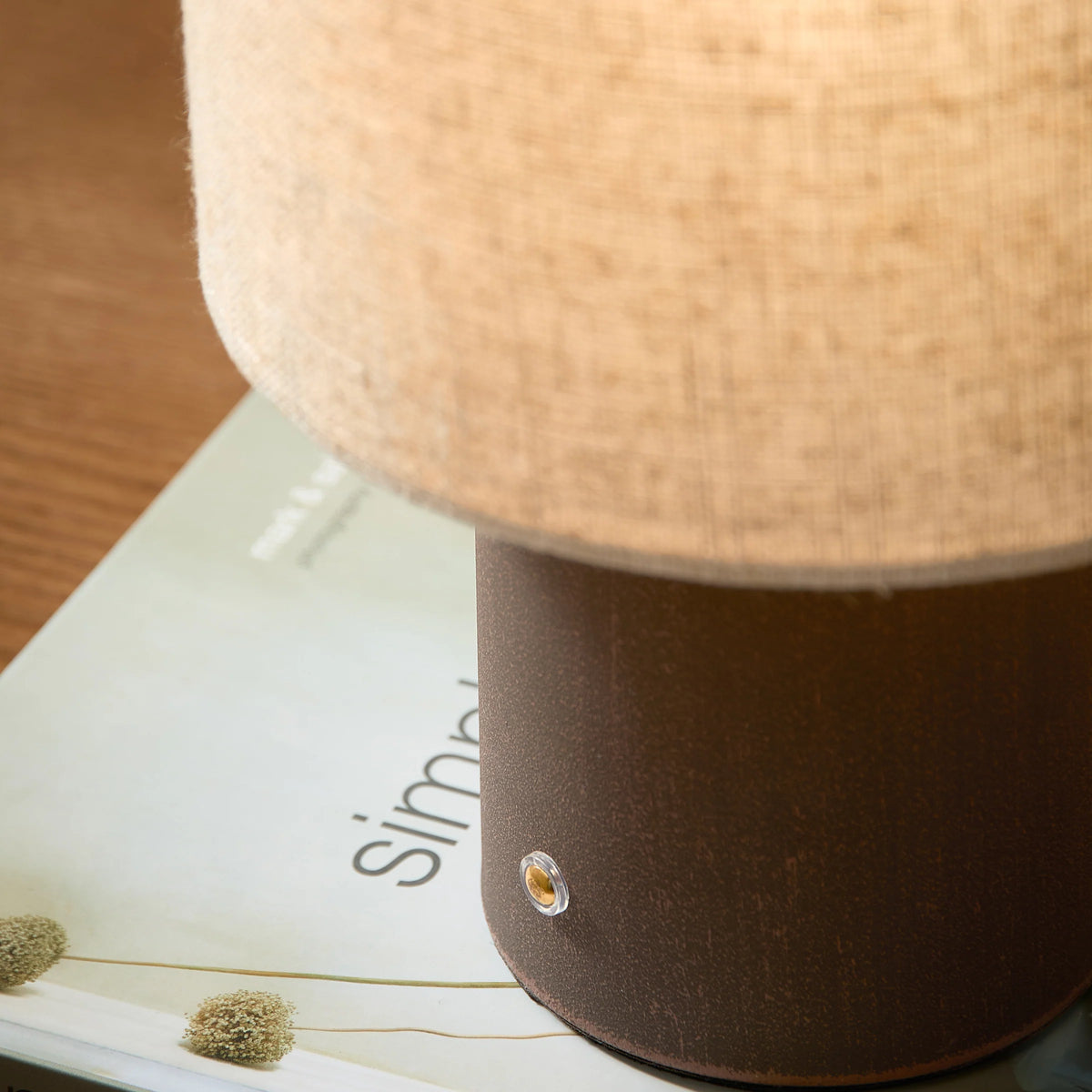 FINN TABLE LAMP – AGED BRASS, ESPRESSO BROWN, OLIVE &amp; SANDSTONE | YARD