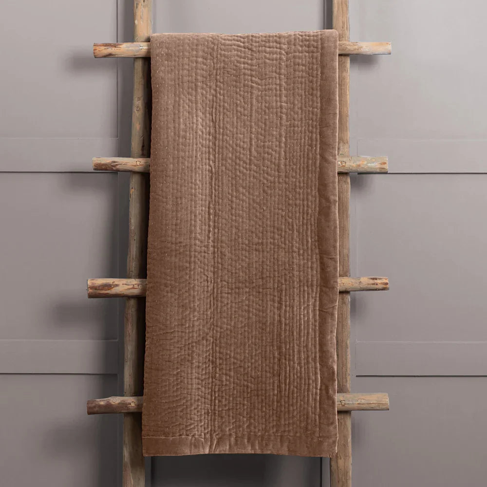HAZE VELVET QUILTED THROW by ADDITIONS (Voyage Maison)