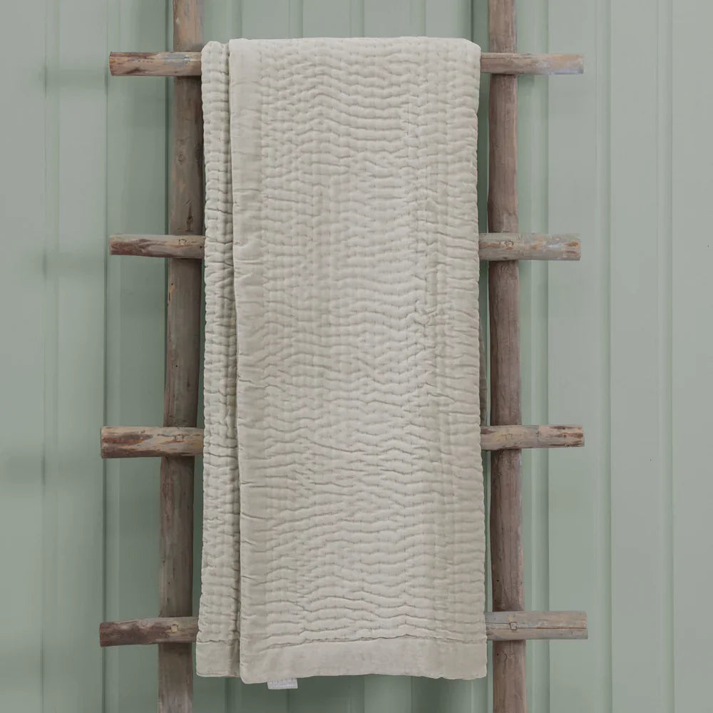 HAZE VELVET QUILTED THROW by ADDITIONS (Voyage Maison)