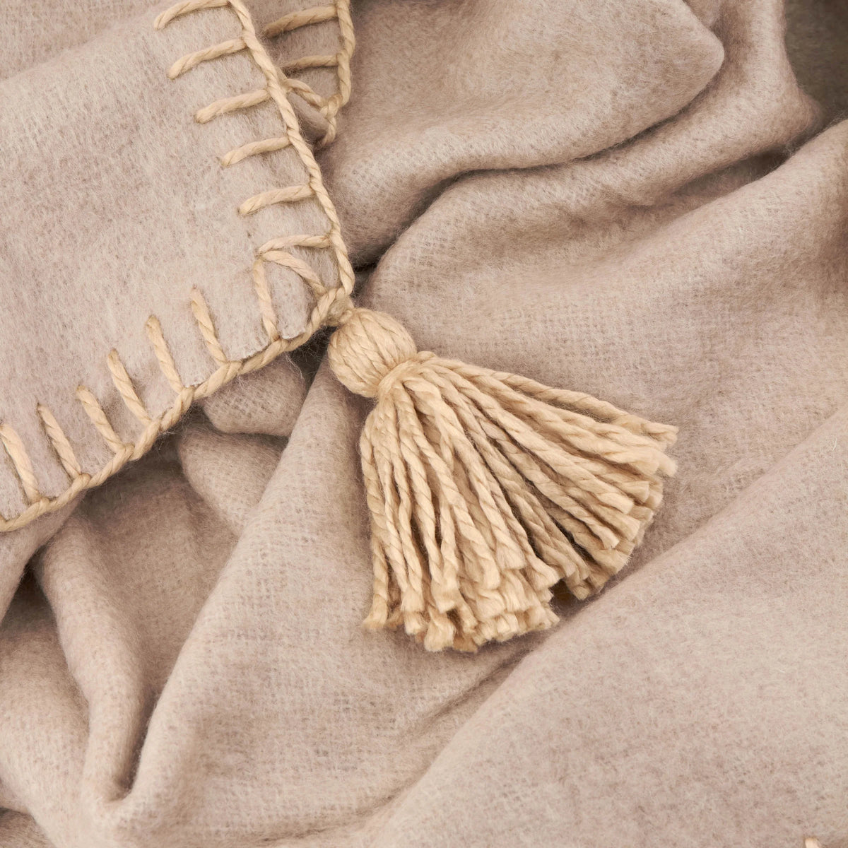 LOWEN WOOL BLEND BRUSHED THROW | Furn