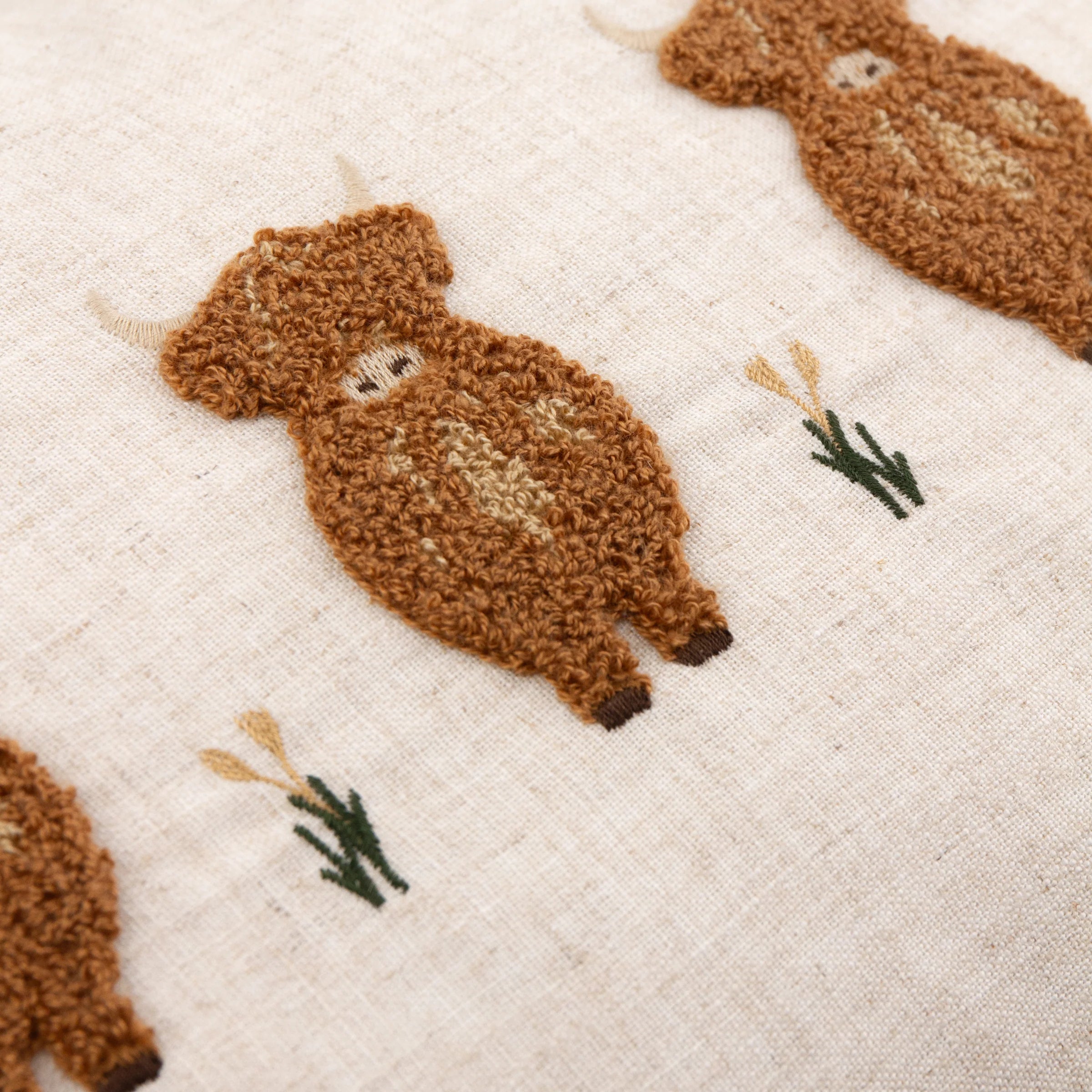 RAMBLE HIGHLAND COW TUFTED CUSHION Ginger by Wylder