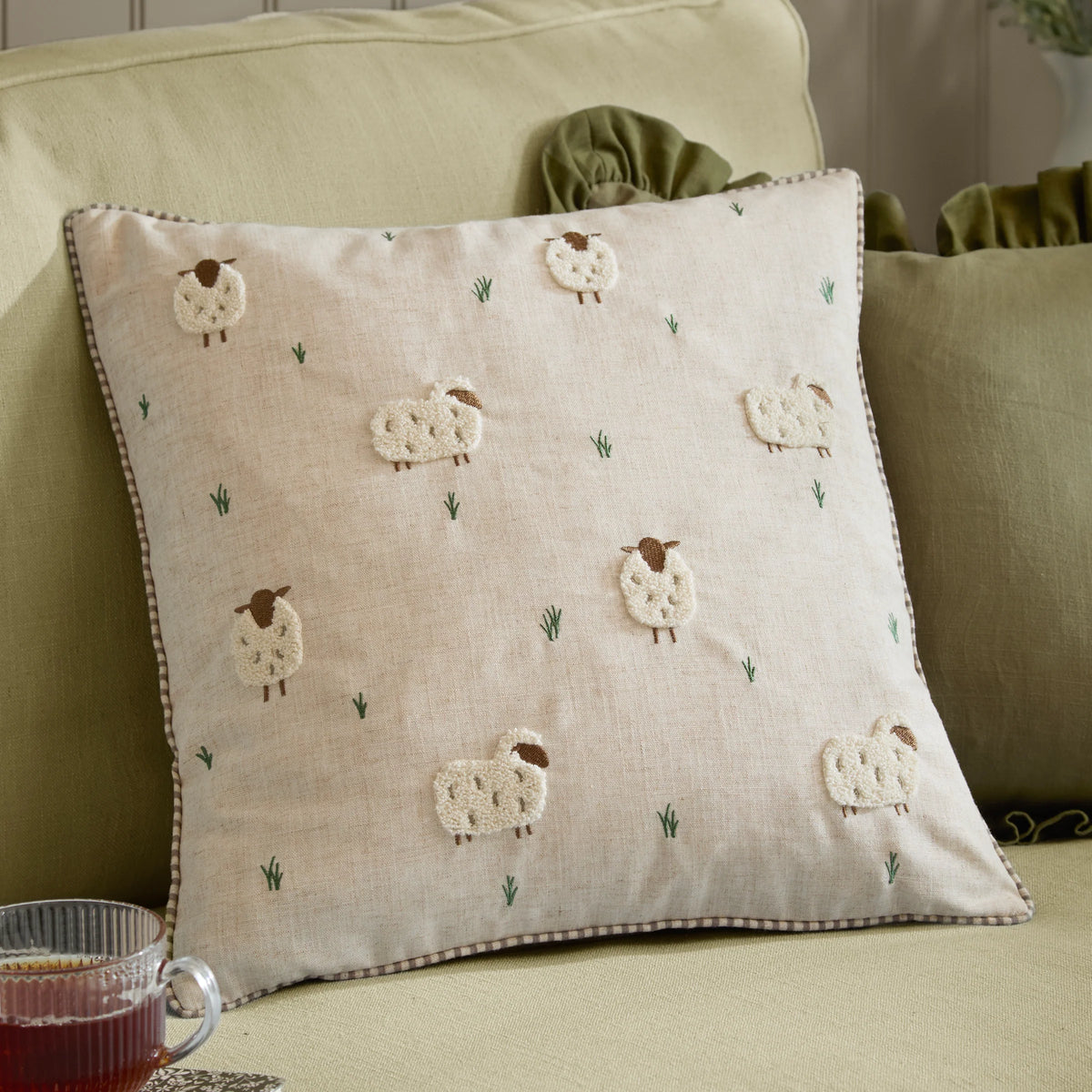RAMBLE SHEEP TUFTED CUSHION Natural by Wylder