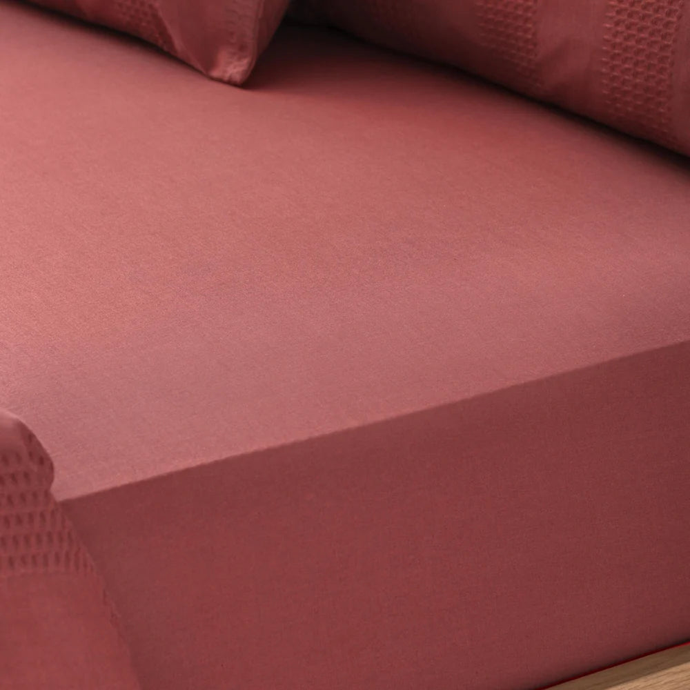 THE PLAIN ONE FITTED SHEET | Furn