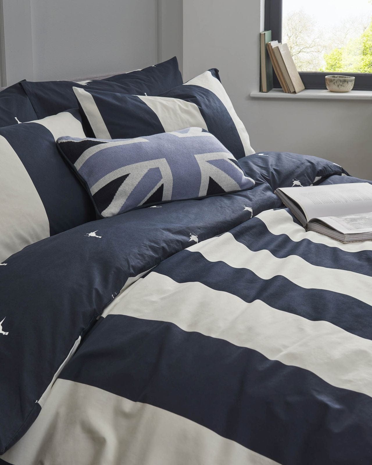 Ashley Wilde Interior Design Range Single Duvet set Jack Wills Heritage Stripe Navy-Vintage White Bedding