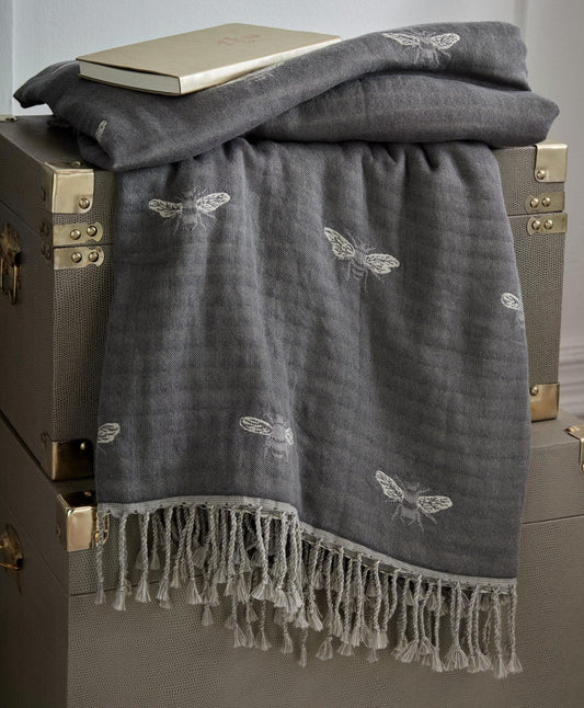 Ashley Wilde Throw Sophie Allport Bee Granite Throw (150cm x 200cm)