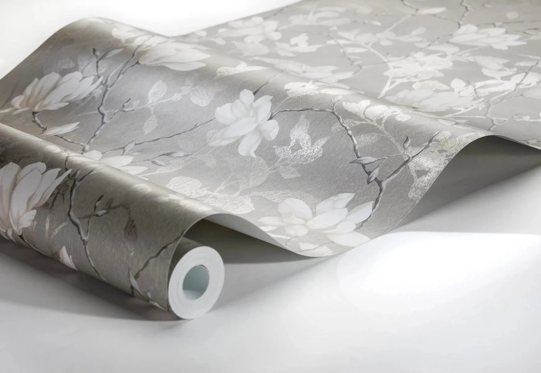 Boråstapeter Boråstapeter Wallpaper Lilly Tree Soft Grey Wallpaper by Boråstapeter (10 metre roll)
