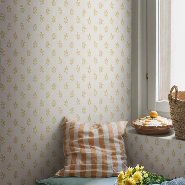 Little Oak Yellow – by Boråstapeter (10 metre roll)