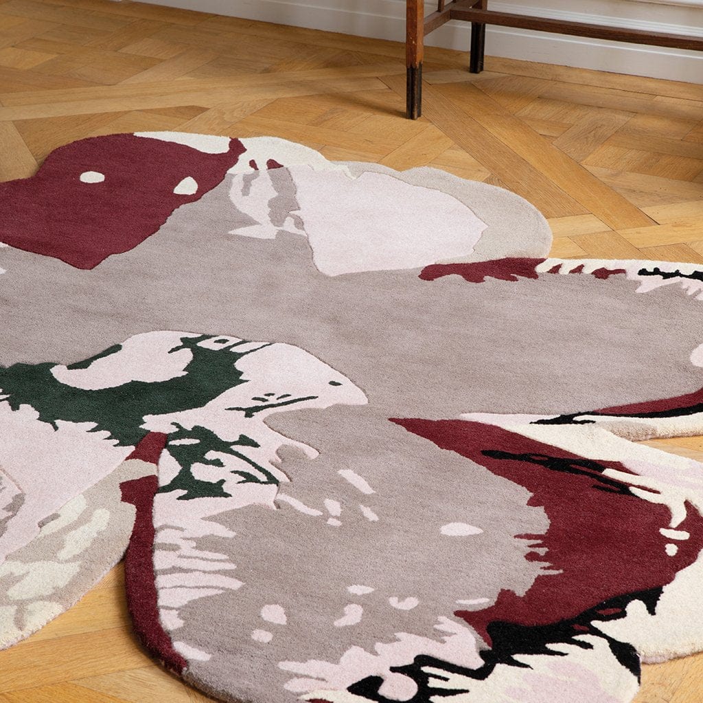 Brink & Campman Designer Rugs Ted Baker  - Shaped Magnolia