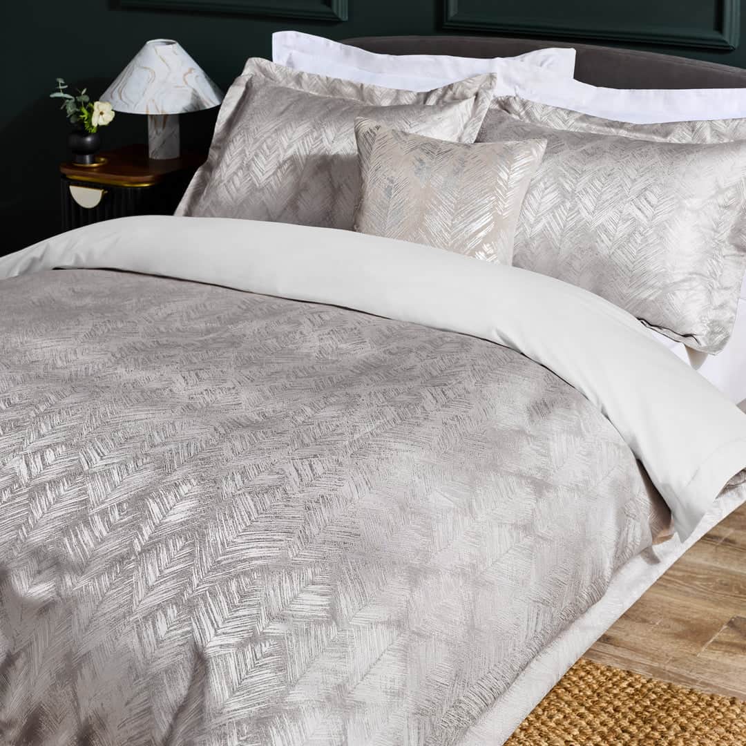Clarke & Clarke Duvet Cover set FOLIUS JACQUARD DUVET COVER SET by Clarke & Clarke