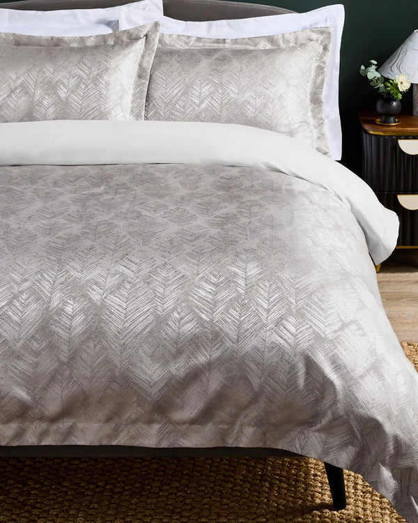 FOLIUS JACQUARD DUVET COVER SET by Clarke & Clarke