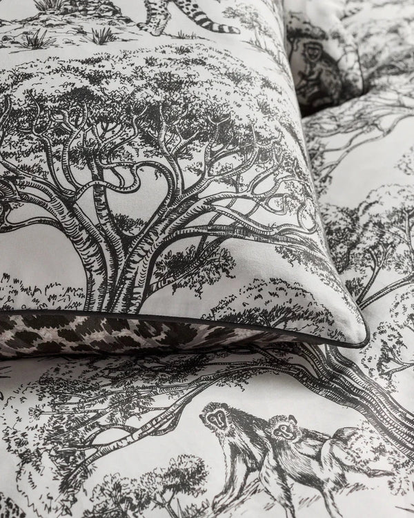 KISUMU REVERSIBLE 100% COTTON DUVET COVER SET by Clarke & Clarke
