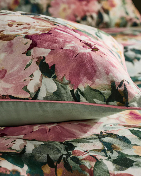 TAHITI PRINTED 100% COTTON DUVET COVER SET by Clarke & Clarke