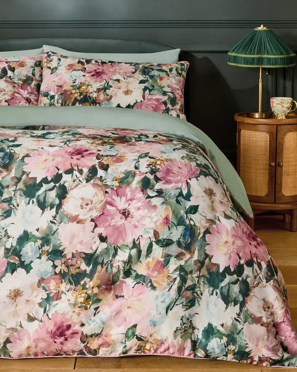 TAHITI PRINTED 100% COTTON DUVET COVER SET by Clarke & Clarke