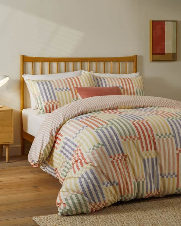MADISON STRIPE PRINTED SOFT TOUCH DUVET COVER SET MULTI/APRICOT by Duvet Day