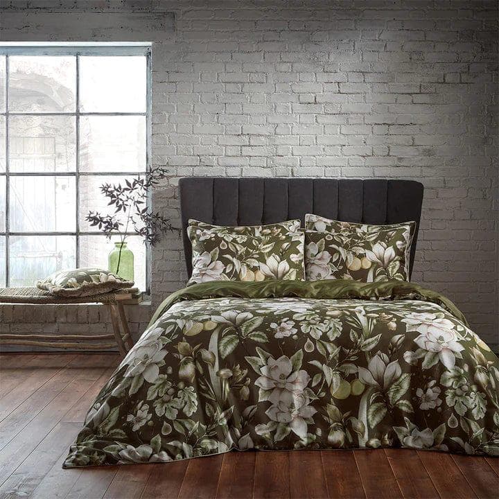 Edinburgh Weavers Interior Design Range Moss EW Lavish Floral Printed Piped Cotton Sateen Kingsize Duvet Cover Set by Edinburgh Weavers