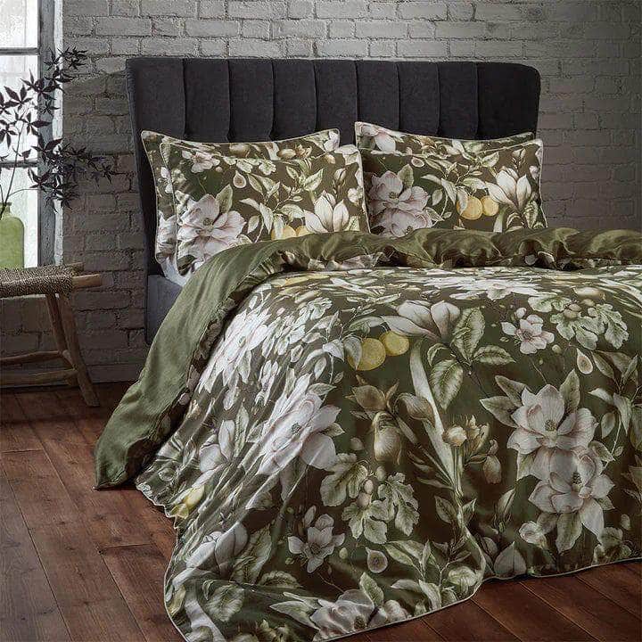 Lavish Floral Printed Piped Cotton Sateen Kingsize Duvet CoverSet by Edinburgh Weavers (EW)