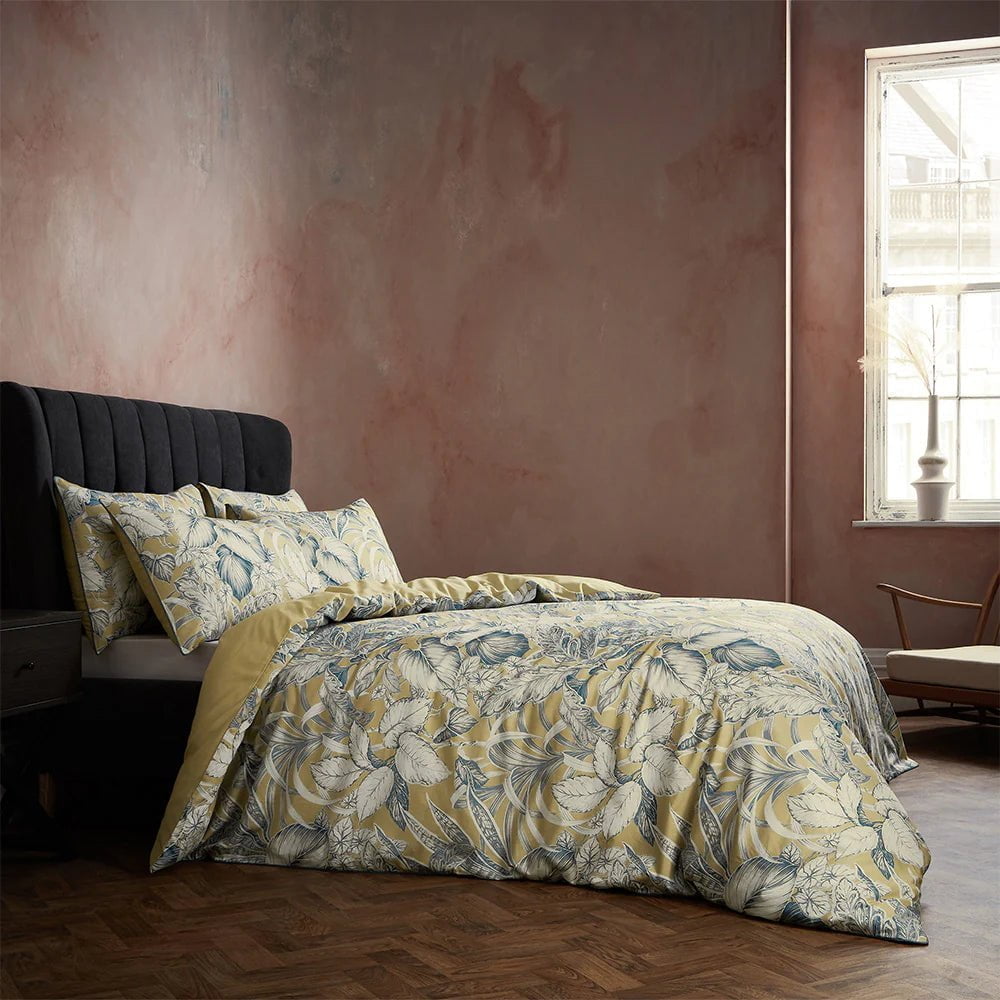 Edinburgh Weavers (Riva Home) Bedspread EW Tivoli Tropical Printed Piped Duvet Cover Set in Gilt by Edinburgh Weavers