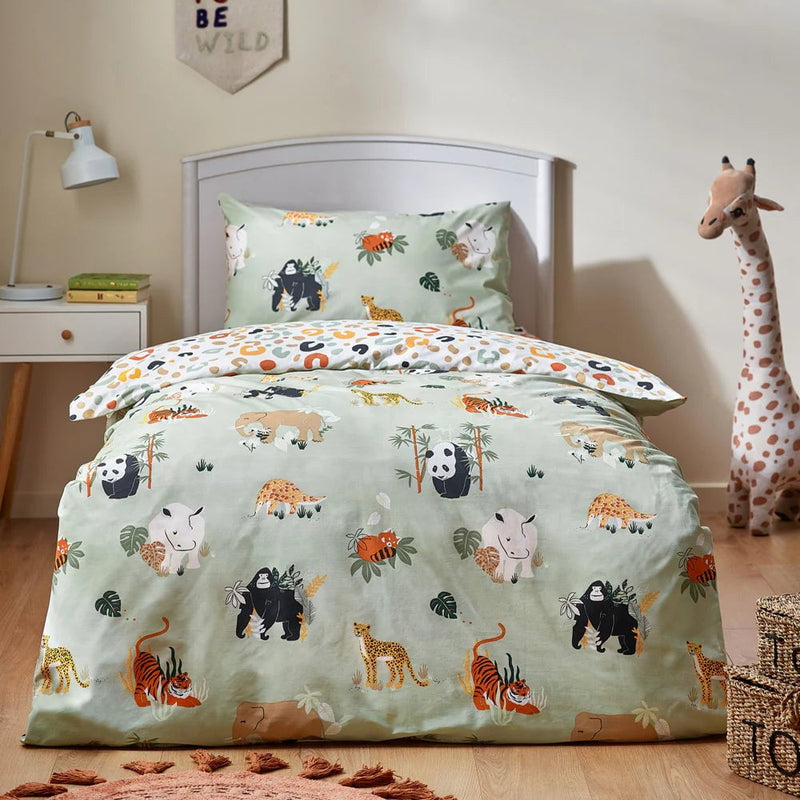 WILDLIFE ANIMAL REVERSIBLE DUVET COVER SET IN MULTICOLOUR/GREEN by little furn