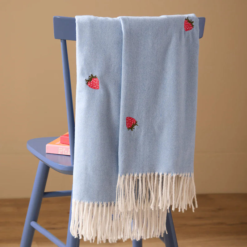 FRUITS THROW BERRY SWEET BLUE by furn
