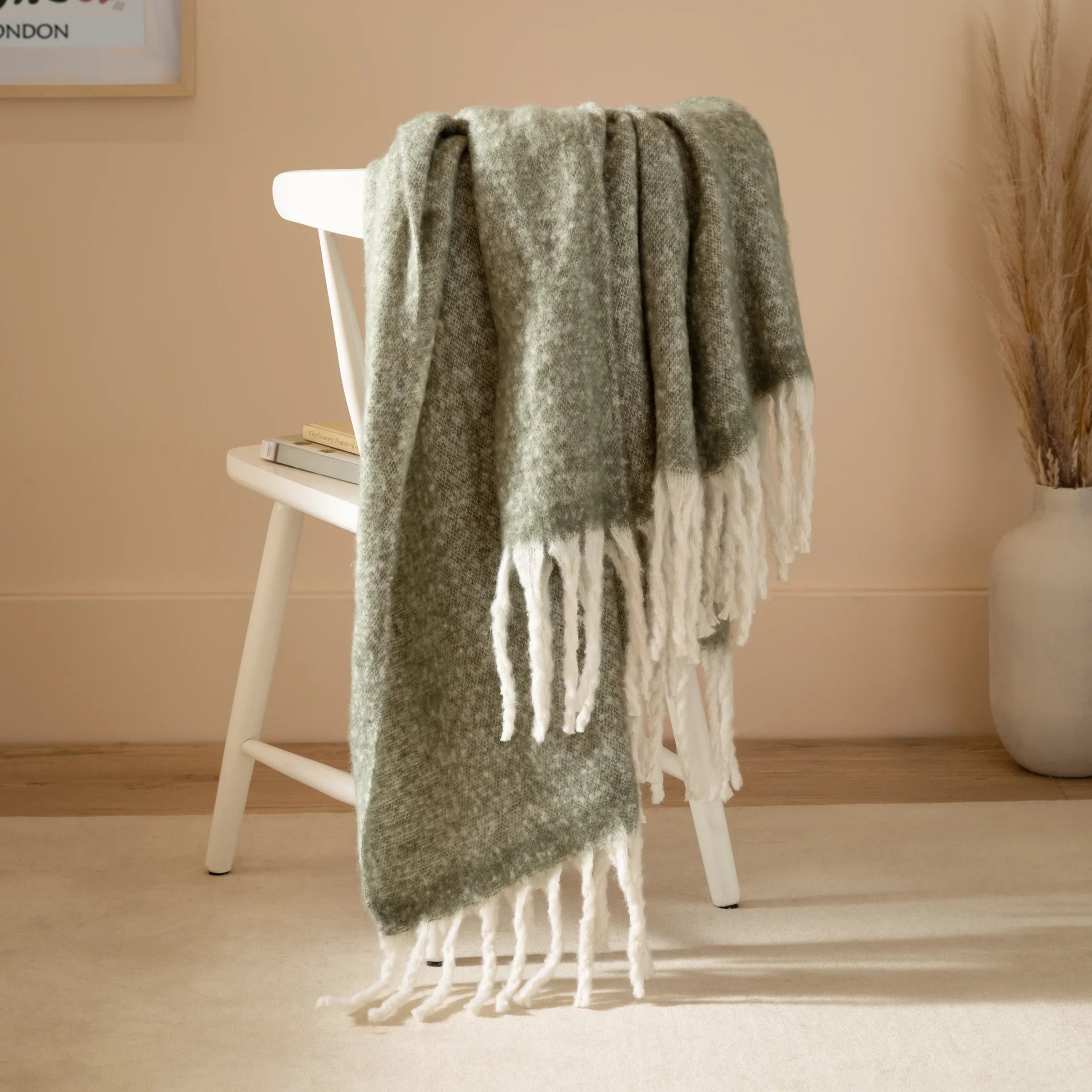 Furn (Riva Home) Bedspread/Throw Green COZY WOVEN TASSELLED THROW by Furn