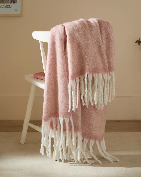 COZY WOVEN TASSELLED THROW by Furn