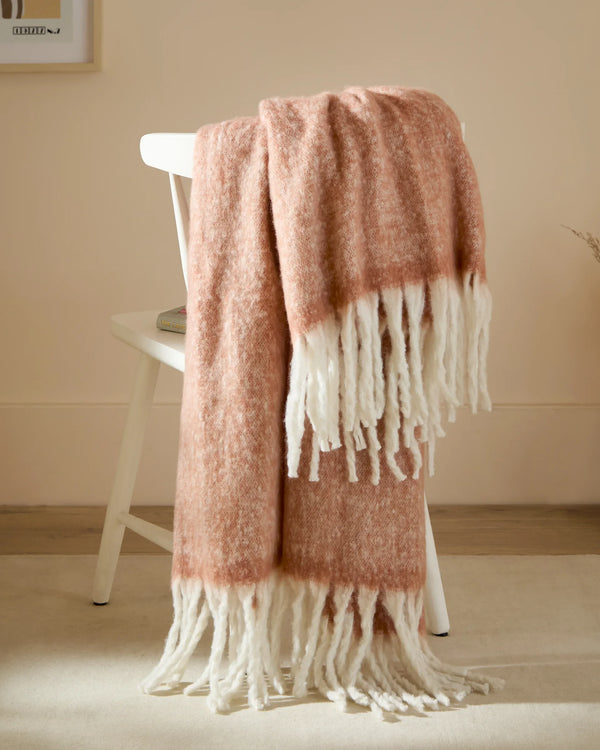 COZY WOVEN TASSELLED THROW by Furn