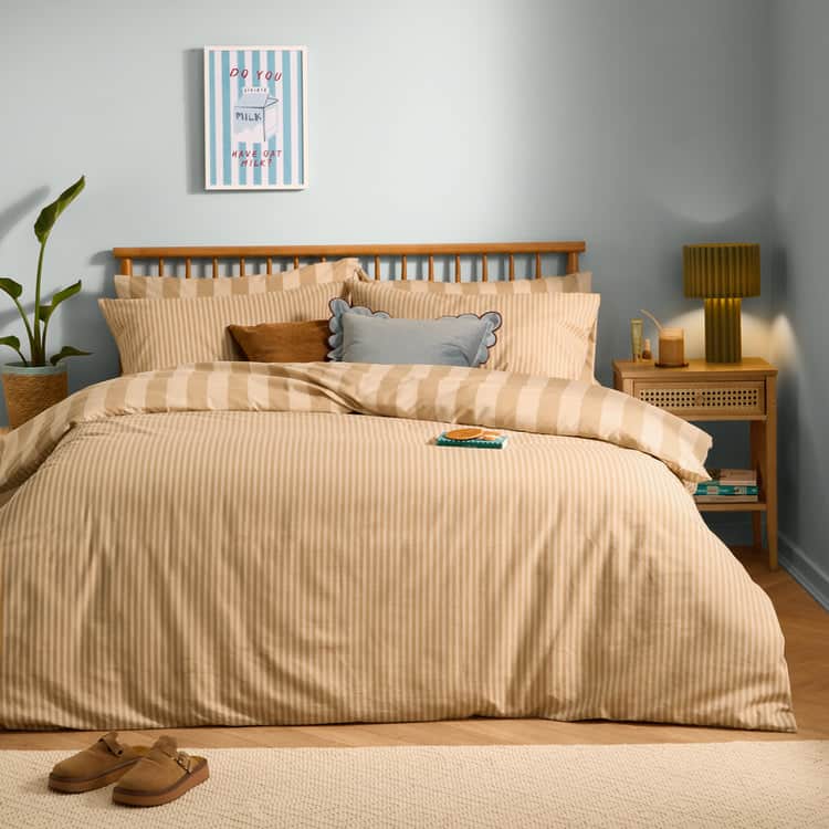 THE ULTIMATE STRIPE REVERSIBLE DUVET COVER SET by furn