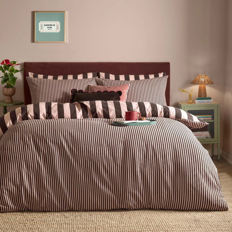 THE ULTIMATE STRIPE REVERSIBLE DUVET COVER SET by furn