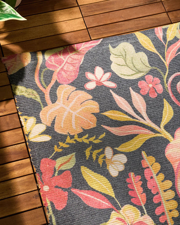 TROPICAL BLOOM INDOOR/OUTDOOR RUG BLACK by Furn