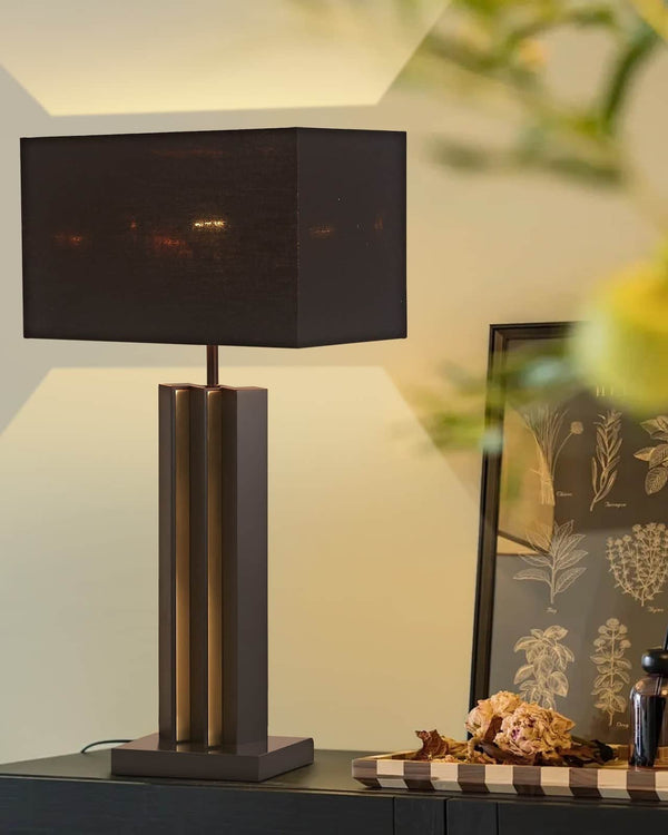 THE OBSIDIAN LAMP by GIE