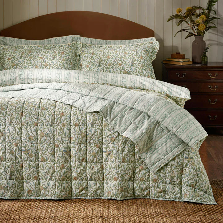 BIRD AND POMEGRANATE BEDSPREAD by William Morris at Home