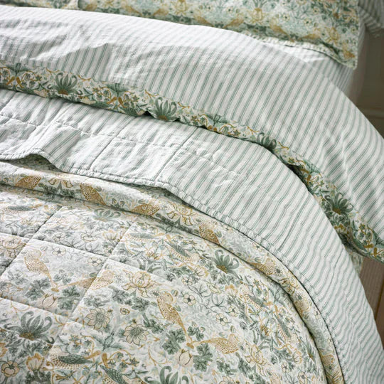 Morris & Co (Riva Home) Bedspread/Throw STRAWBERRY THIEF BEDSPREAD by William Morris at Home